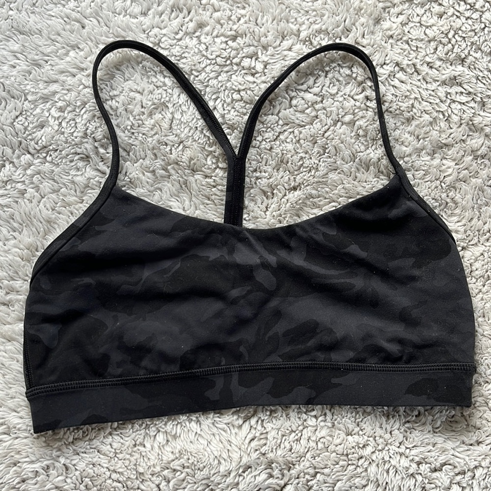 LULEMON Yoga Flow Y Sports Bra